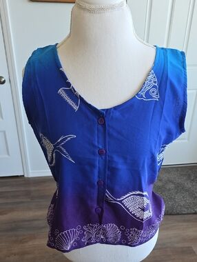 Sleeveless Ombre Blue and Purple Shell-Print Button Front Blouse